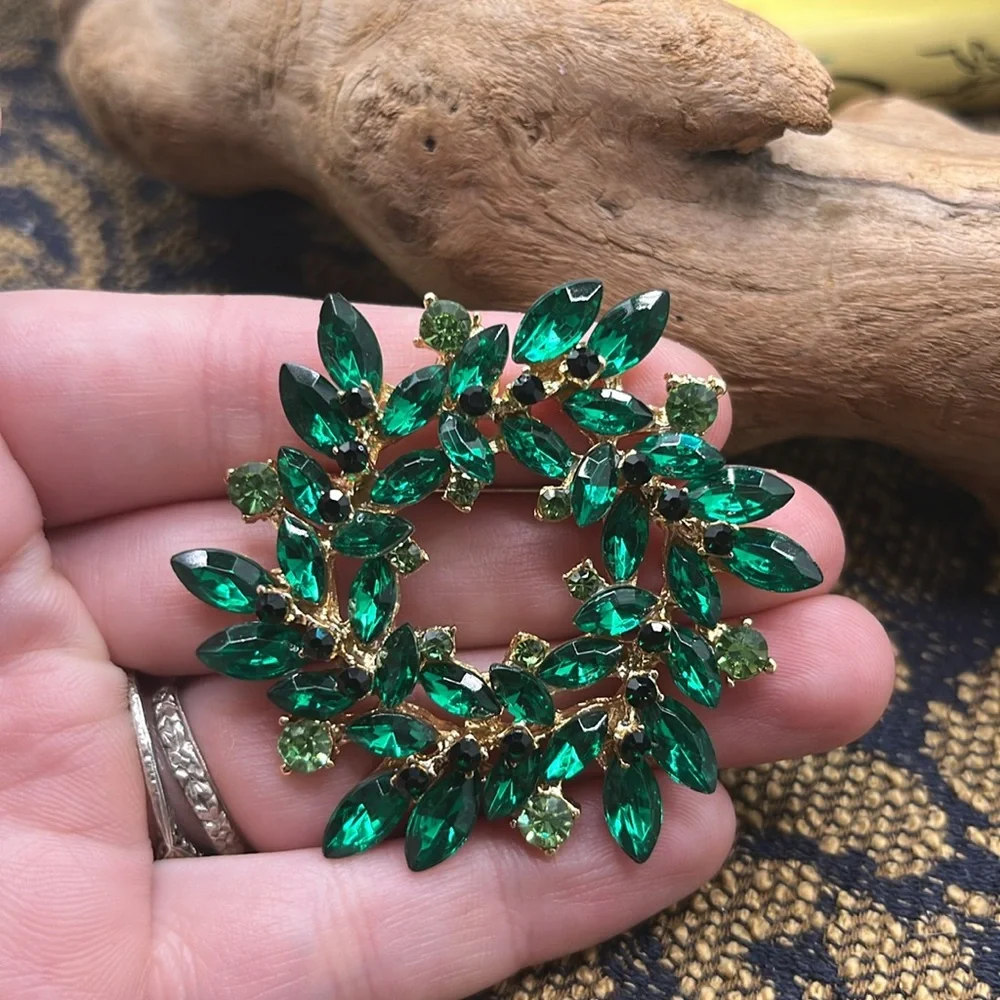 Green Rhinestone Spring Wreath Brooch and Green and Pearl Golden Flower Pin - Picture 4 of 5